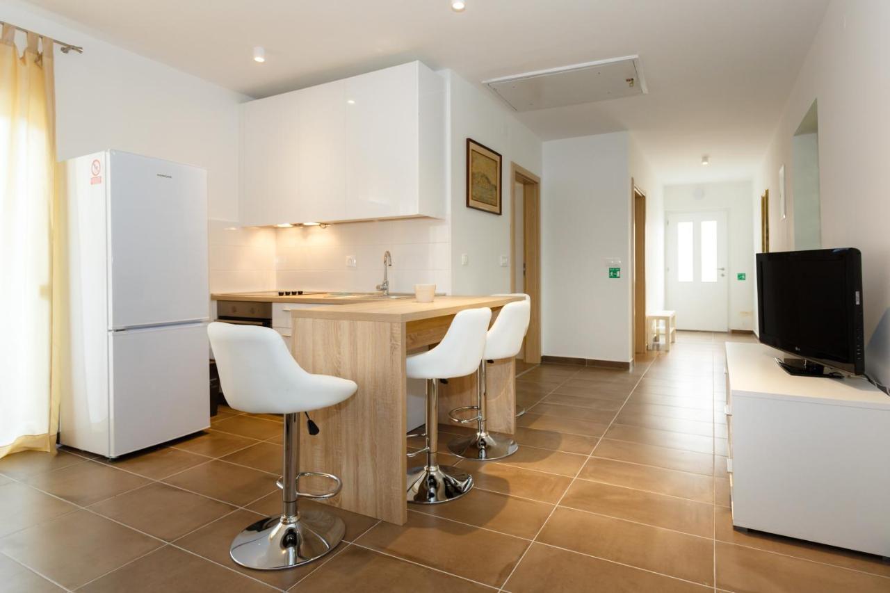 Villa Mirela Apartment ヴルブニク エクステリア 写真