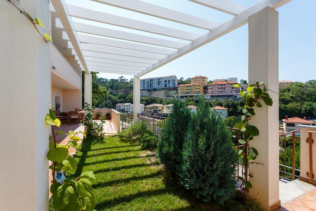 Villa Mirela Apartment ヴルブニク エクステリア 写真