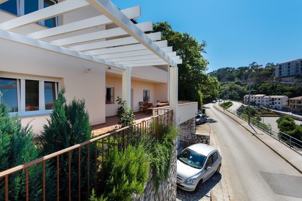 Villa Mirela Apartment ヴルブニク エクステリア 写真