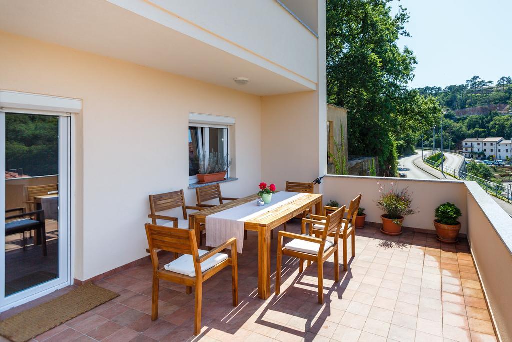 Villa Mirela Apartment ヴルブニク エクステリア 写真