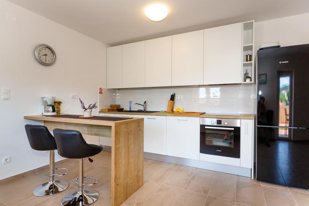 Villa Mirela Apartment ヴルブニク エクステリア 写真